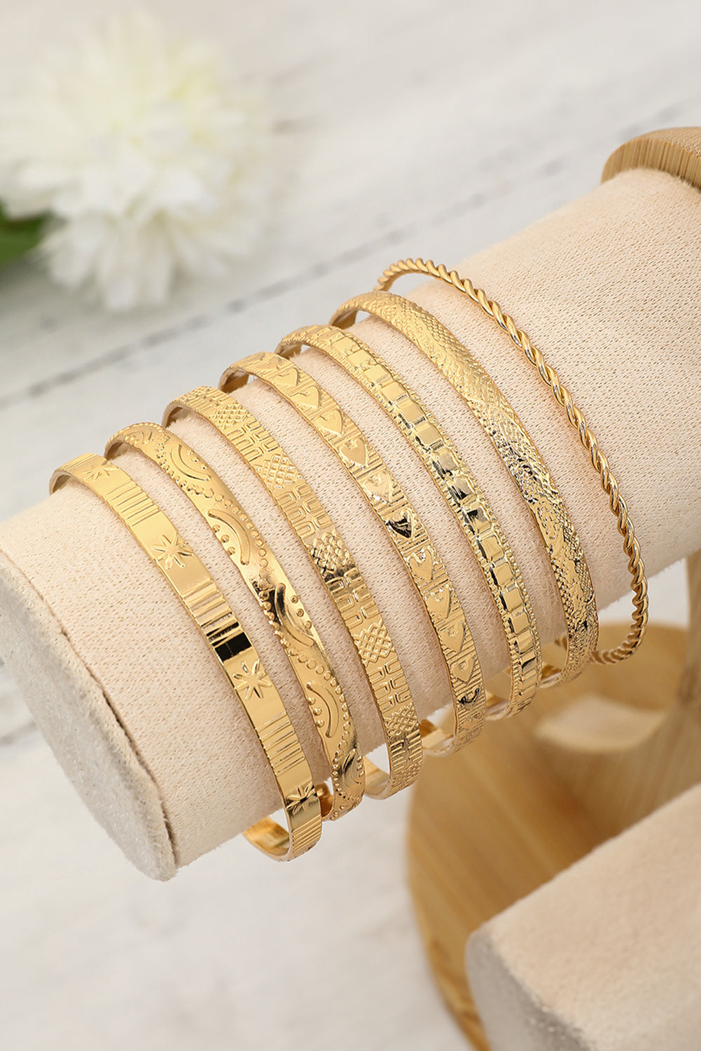 Gold Plated Textured 7 Piece Bangle Set
